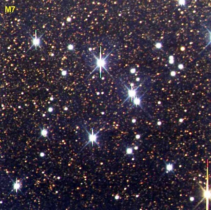 Típus: Nyílthalmaz, &alpha; = 17:53:50, &delta; = -34:47:36, Csillagkép: Scorpius | Skorpió, Fényesség: 3.3, Méret: 4500