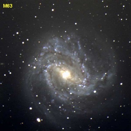 Típus: Galaxis, &alpha; = 13:37:0.2, &delta; = -29:52:2, Csillagkép: , Fényesség: 7.5, Méret: 774|690|44